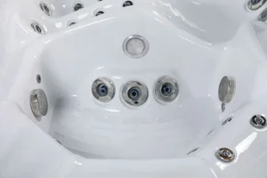 Monte Rosa Hot Tub footwell