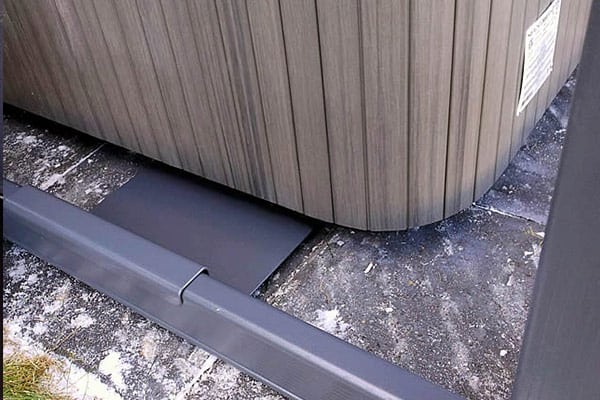 non permanent mounting plates