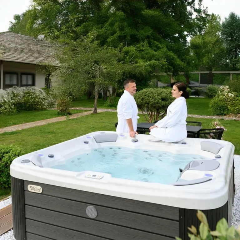 Wellis Vienna Life Hot Tub Couple