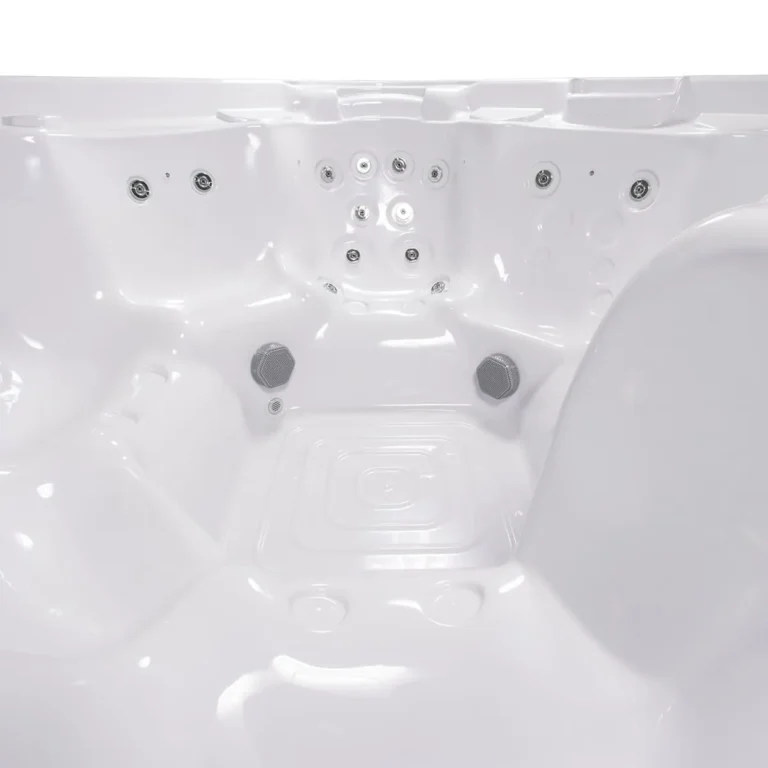 Wellis Spa Rental Escape Hot Tub