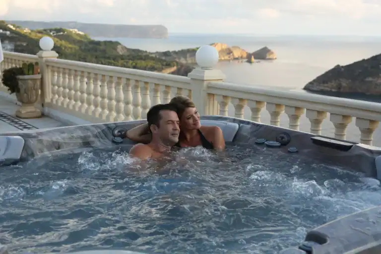 Hot tubs for sale in Coats, NC